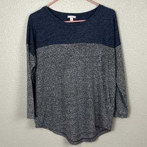Gap Women's Size Medium Gray Blue 3/4 Sleeve Flowy Tunic Style Shirt